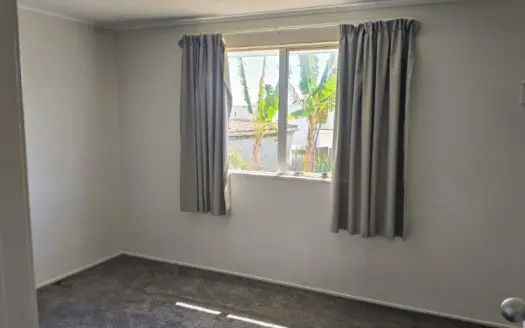 30B, Kennington Drive, Clendon Park,
