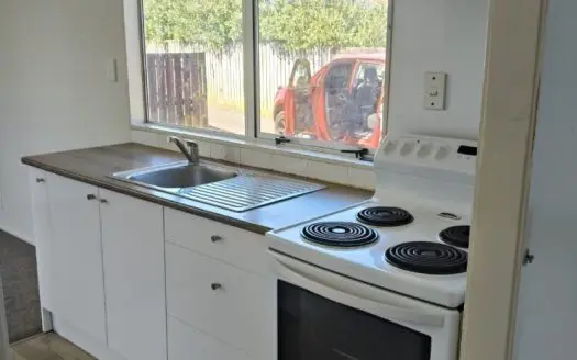 30B, Kennington Drive, Clendon Park,