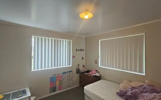 70, Glenveagh Park Drive, Weymouth, Auckland
